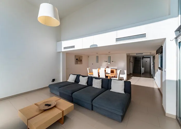 Almendros Villa Fuengirola